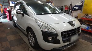 プジョー3008 クーラント漏れ修理